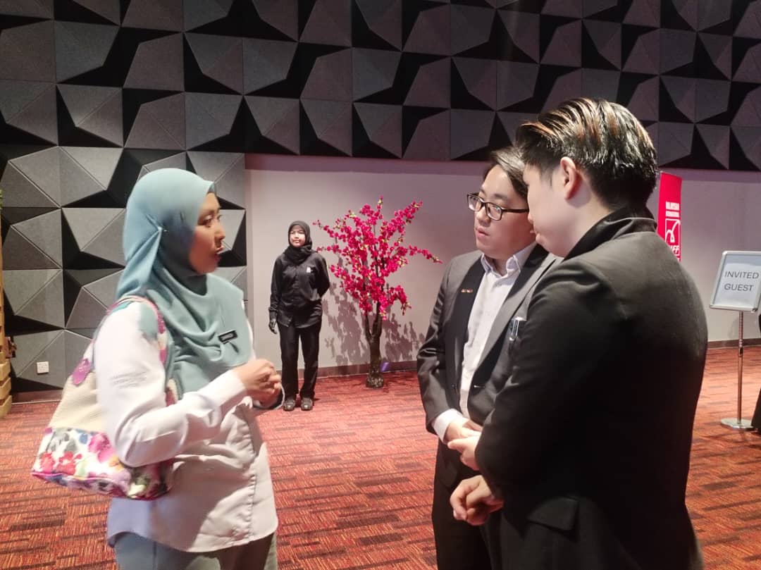 FRIMKepong's tweet photo. @FRIMKepong hadir Pre-Show Press Conference &amp; Networking MIFF (23/1) bg memperkukuh hubungan industri perabot. 

FRIM akan sertai #MIFF2025 (1-4/3), ketengahkan 
✅kemudahan makmal ujian
✅#FRIMPCS
✅piawaian antarabangsa terkini
✅bahan mampan &amp; alternatif pembuatan #perabot https://t.co/DTbELEwDlj