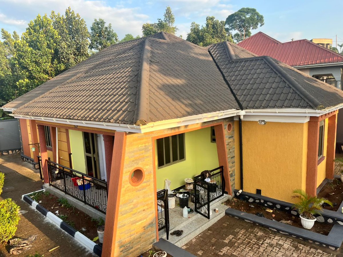 cathie_umuton's tweet photo. Improve the look of your home by repainting with @KiwaPaints  #TheHomeOfColour 

Call 07097343325 /0760530909 for purchasing and inquiring. https://t.co/MlsmgCUdLw