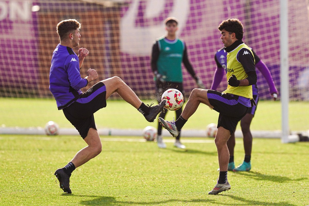 💪🏻💜 Semana de doble compromiso para el #RVJuvenilA

🏆 Copa del Rey (octavos de final)
✈️🆚 <a href="/AtletiAcademia/">Atleti Academia</a> (miércoles, 17.00)

🏆 Liga (jornada 19)
✈️🆚 <a href="/CDMostoles/">CD Móstoles URJC</a> (domingo, 18.00)

#pucela #RVcantera