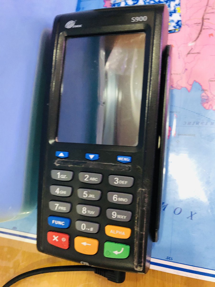 Банкны пос машин гэж шимэгч байна￼ Өдөрт орсон орлогынх нь 1%-ийг автоматаар авах юм. Анх авахад банк үнэгүй өгдөг. Үнээ хэдэн зуу нугалж бна! Үүнийг зогсоох хэрэгтэй. Маш том луйвар￼