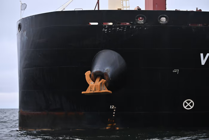 LVRTC datu kabeļa tuvumā pabijušā kuģis "Vezhen" pazaudējis daļu no enkura. aftonbladet.se/nyheter/a/LMdb…