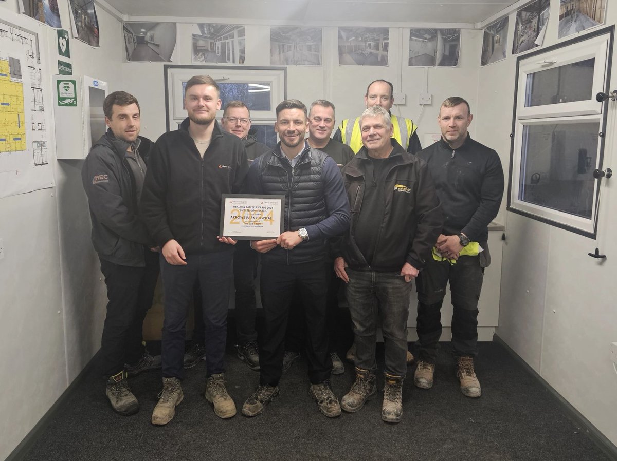 TilburyNorth's tweet photo. Health &amp; safety is at the heart of everything we do. Congratulations to the #construction team on site @WUTHnhs  awarded the @Tilbury_douglas 2024 Q4 Health &amp; Safety Award, recognising their commitment &amp; excellence in safety &amp; accident prevention. #TilburyDouglas https://t.co/YwFpoSpimj