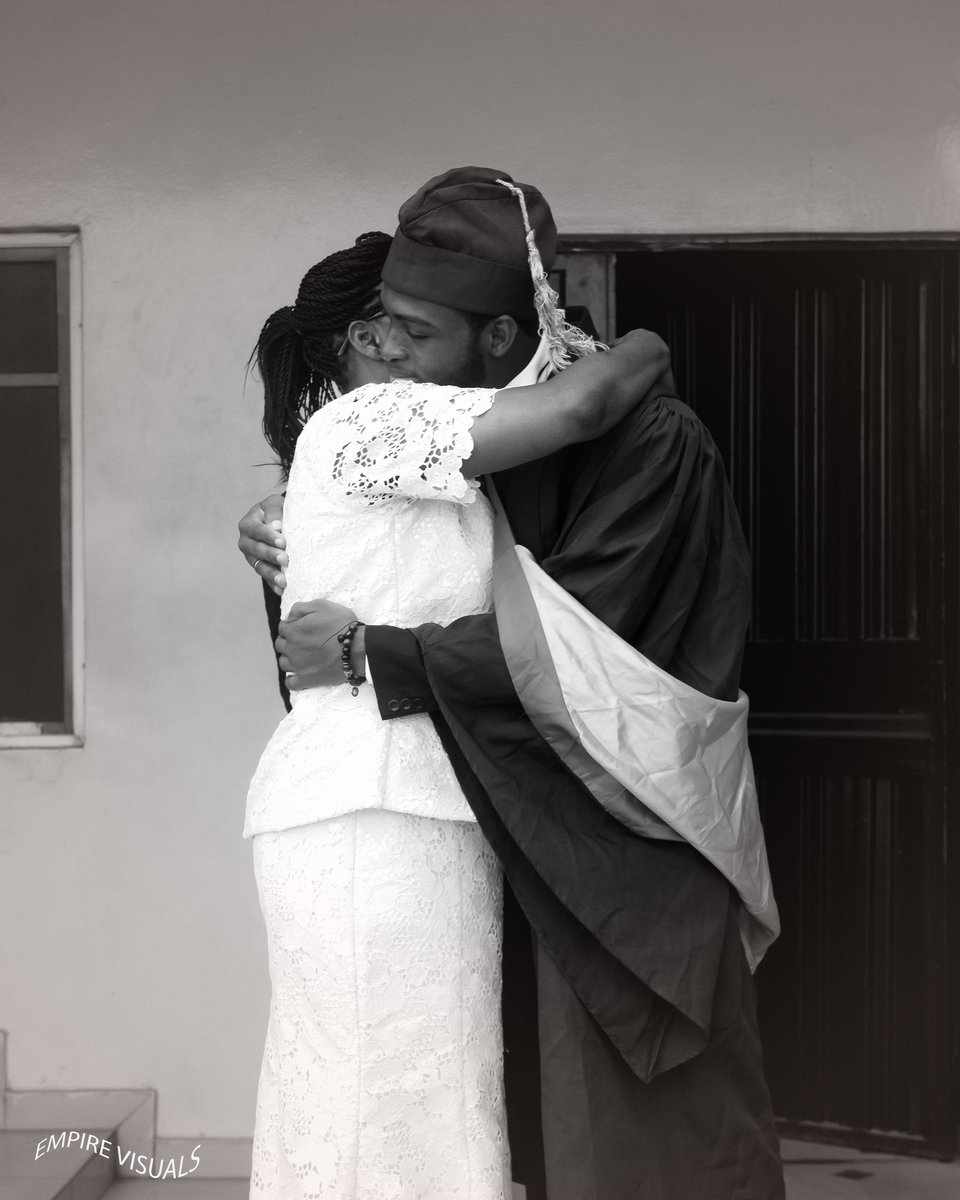 Finally done with Funaab

Quick thank you to everyone that made my journey through this shithole memorable and fun.❤️🙇🏾‍♂️