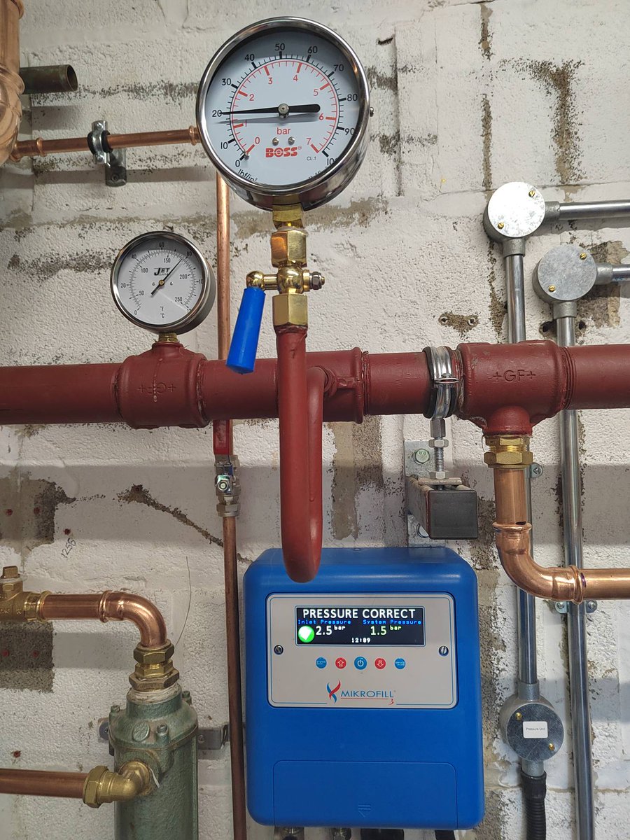 If you are business owner or facility manager, look no further! Rely on our expert heating engineers ro keep your premises running smoothly.
Contact us today for a consultation and ensure your heating systems are always in tip-top condition!
#Heating #HotWater #mobileBoiler