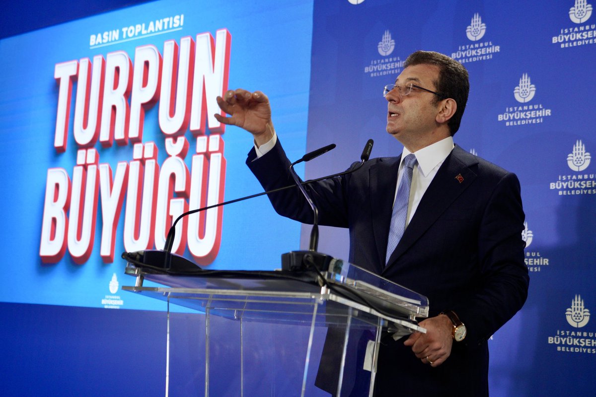 Bize yapılan her hukuksuzluğu, her adaletsizliği Türk Milletiyle paylaşacağız. Kimsenin hakkını yemeyeceğiz hakkımızı da yedirmeyeceğiz. Daha konuşmam bitmeden hakkımda soruşturma başlatılıyor. Bu haksız müdahalelere cevap vermek adil yargılamayı etkilemek değil, tam tersine