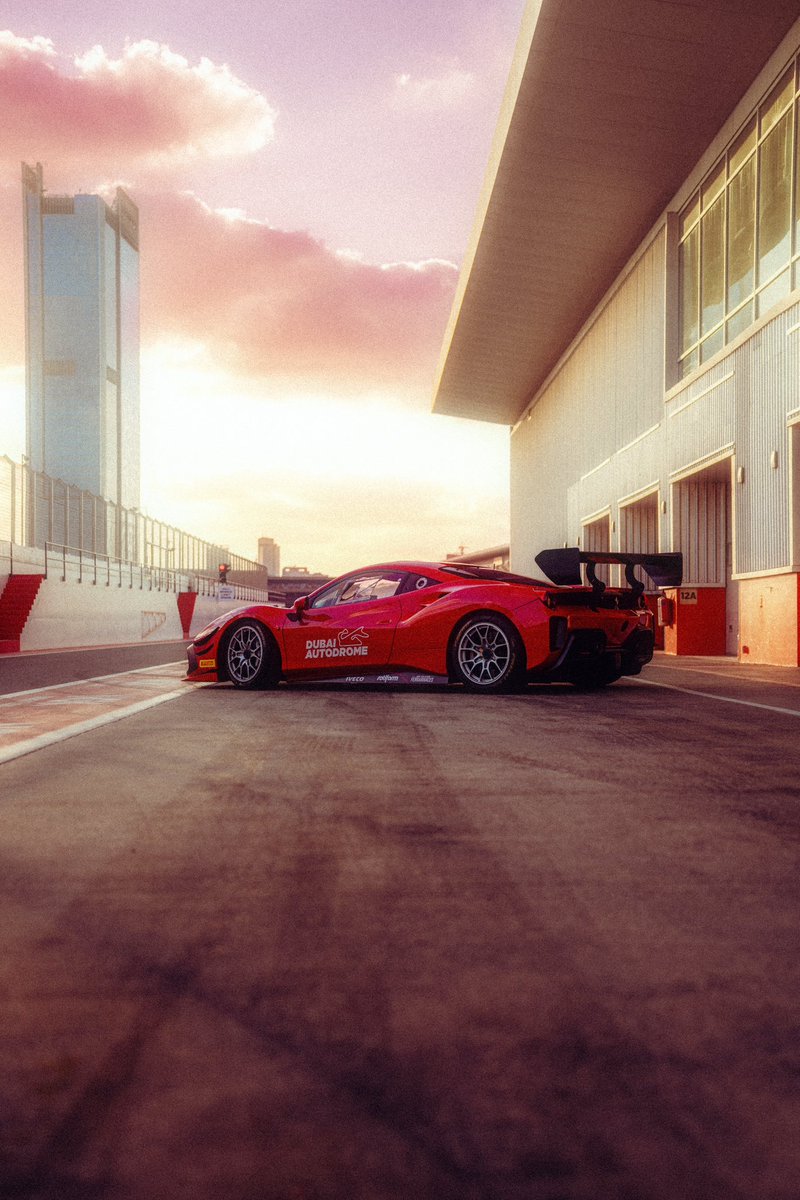 opticalwander's tweet photo. I should probably post here more.

Dubai Autodrome + Ferrari 488 🔥 https://t.co/tX26FHDWVI