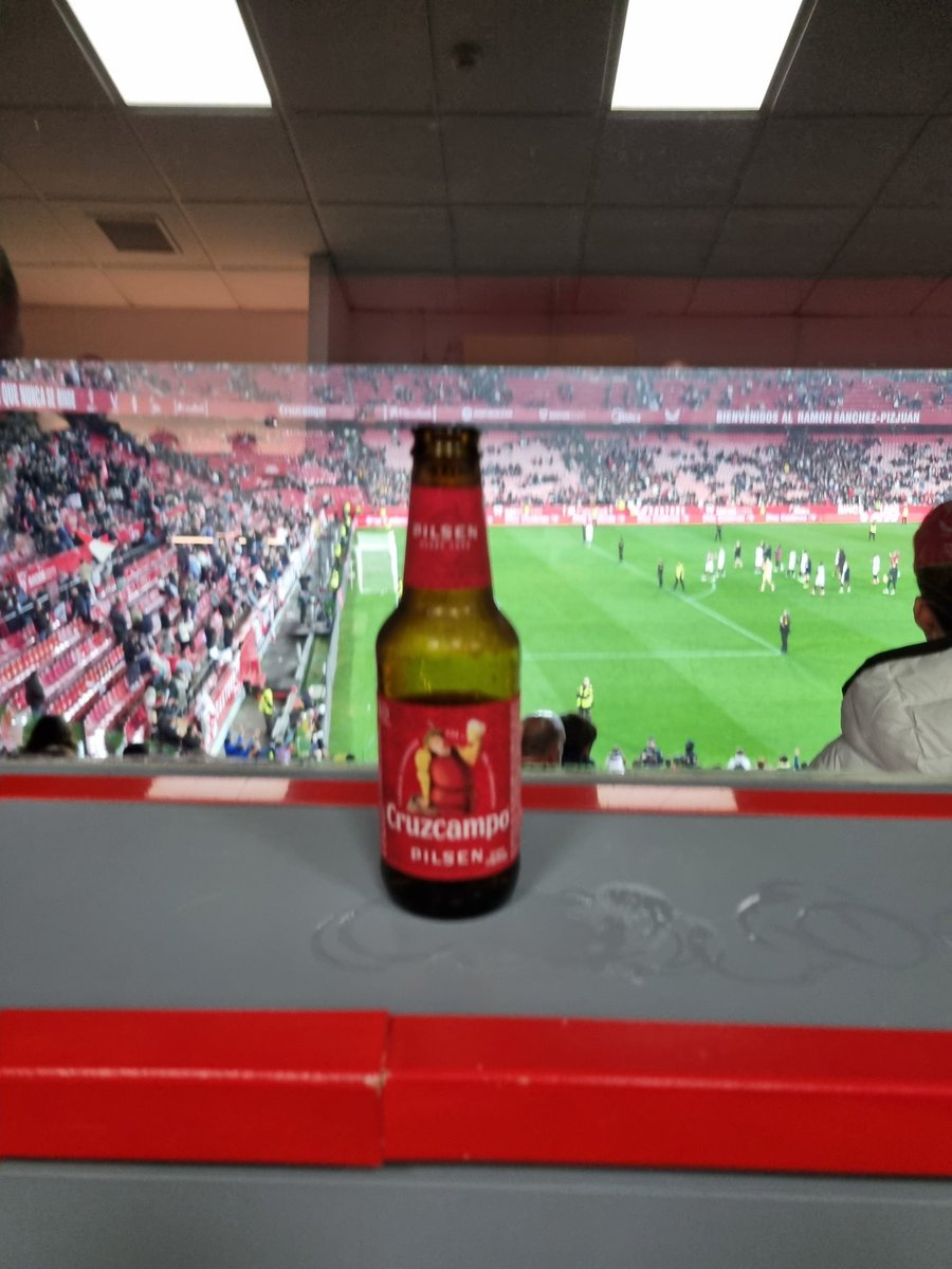 TFCPAla's tweet photo. Sevilla vs Espanyol pt2 https://t.co/vYYJh3Ce6H… #SevillaFC #espanyol  #sevillaespanyol #LaLiga #Thefootballculturepodcast #football https://t.co/n1IRtFbyuZ