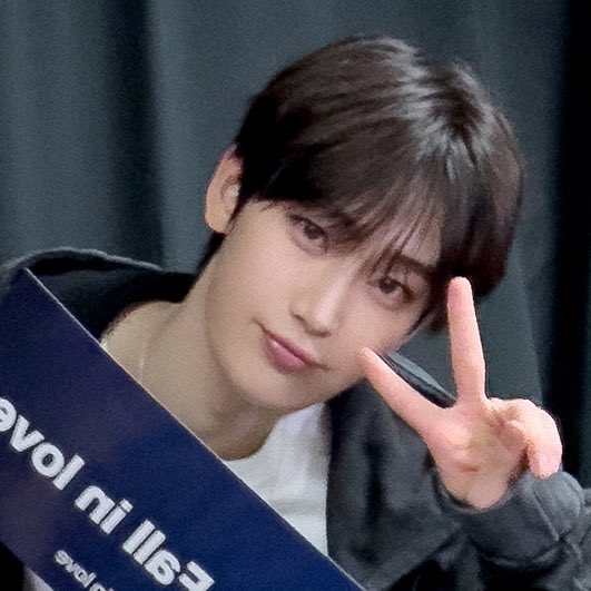 폭스 tweet media