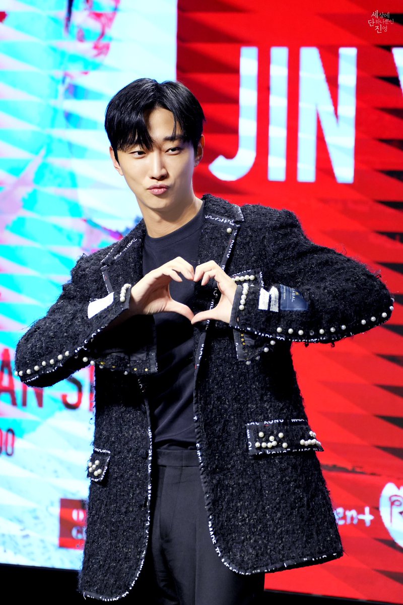 alwaysbemy_JY's tweet photo. 250123 진영 팬싸

하트장인😍
#정진영 #진영 #jinyoung #ジニョン https://t.co/DsP3DOsJEN