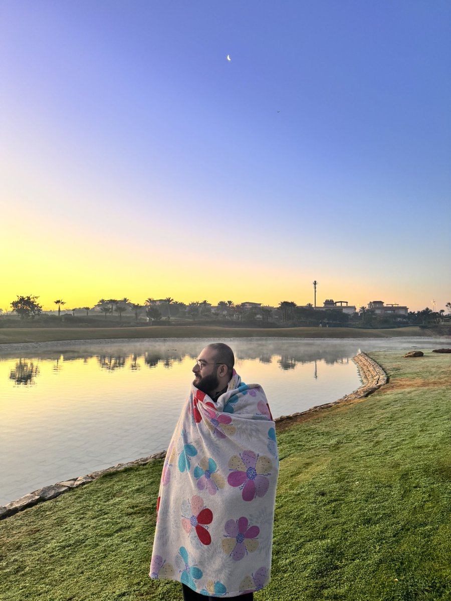 Ziad_inc's tweet photo. Solitude is nice. I’m choosing to build my own reality. A reality of peace and love and kindness.

I was angry towards life for what I lost, now I just walk burden-free, accepting what was and what will be. Reality is in my hands.

#acceptance https://t.co/Le0E8rJBZI