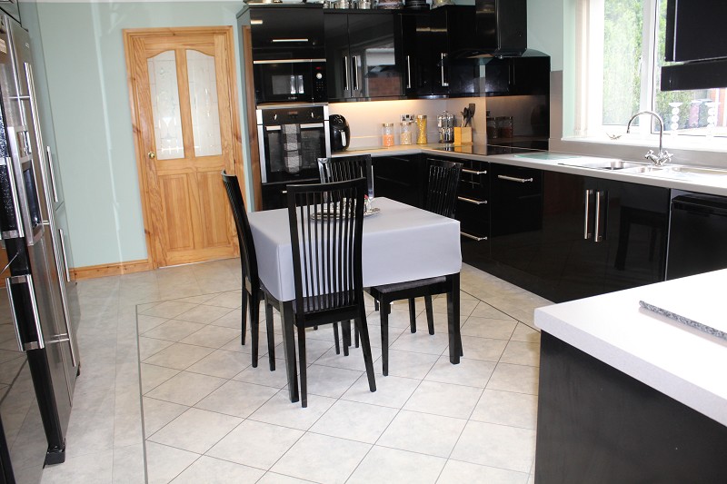 Green & May Alfreton tweet media