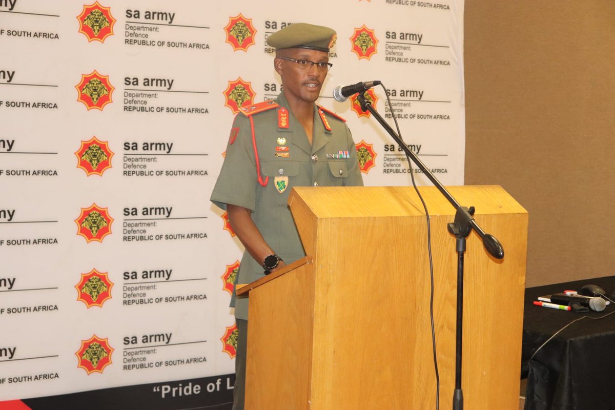 SANDF_ZA's tweet photo. #SAArmy Article || Commander of the South African Landward Forces Engages with the Directors of Staff of the Centres of Excellence which Falls under the Auspices Of Training Formation.
https://t.co/PTkaJeq8fG
#SANDF
#SAArmyTrainingFormation
#PrideOfLions https://t.co/cNK5kNm6I0