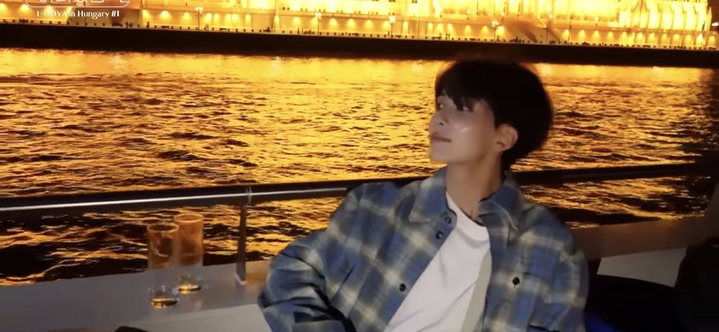 “you’re supposed to wait endlessly for people you like” -nana tour

“will you wait for me? because the memories we made together will never be forgotten” -better half

we’ll always wait for you, hani 🥺🫂

#정한이는_캐럿들의_영원한_반쪽
#MyBetterHalfJEONGHAN #정한