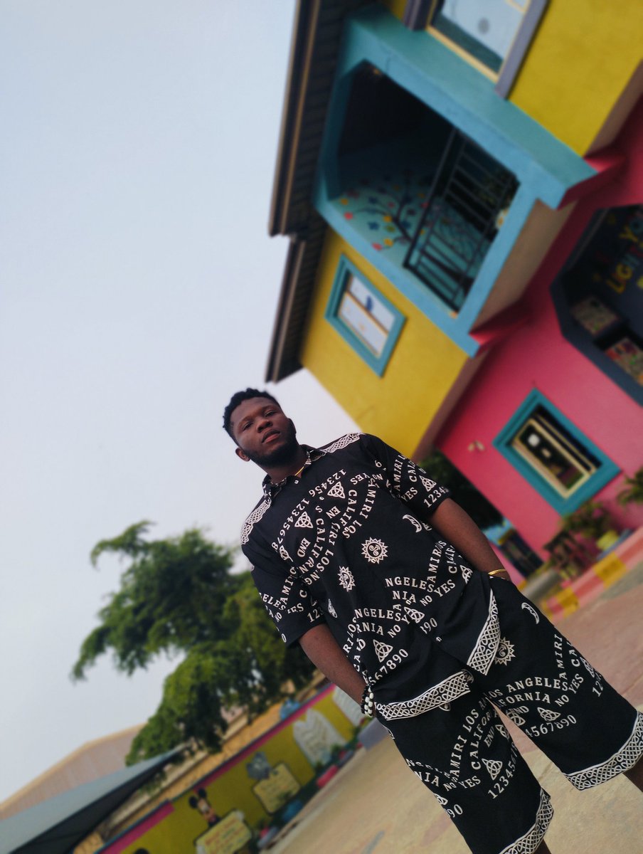 wizealpha's tweet photo. Mood cuz man united won't loose another game in the EPL https://t.co/O2wIM8ZtXA