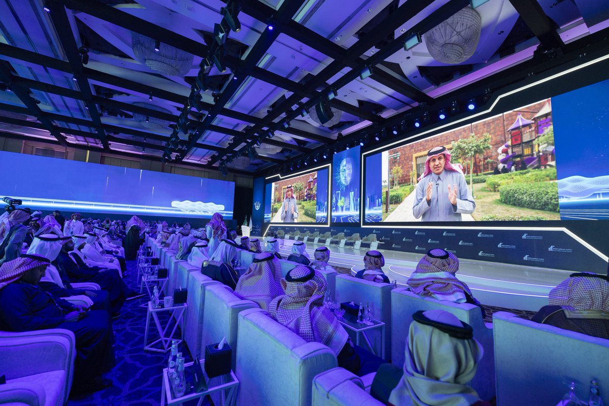 AJELNEWS24's tweet photo. عاجل 🔴 

الرئيس التنفيذي لـ NHC يعلن رسمياً إطلاق شركة NHC INNOVATION ؛ وتعيين المهندس ريان العقل رئيساً لها.

@NHCinnovation
#NHCInnovation https://t.co/oDlC4jJu76
