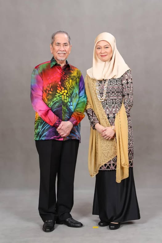JapenSarawak's tweet photo. Kerjasama antara kaum pacu pembangunan negeri

Demikian kata Yang di-Pertua Negeri Sarawak, Tun Pehin Sri Dr. Wan Junaidi Tuanku Jaafar dalam perutusannya sempena Sambutan Tahun Baharu Cina 2025.

https://t.co/pckOnDbdkH https://t.co/rELrZFlRAp