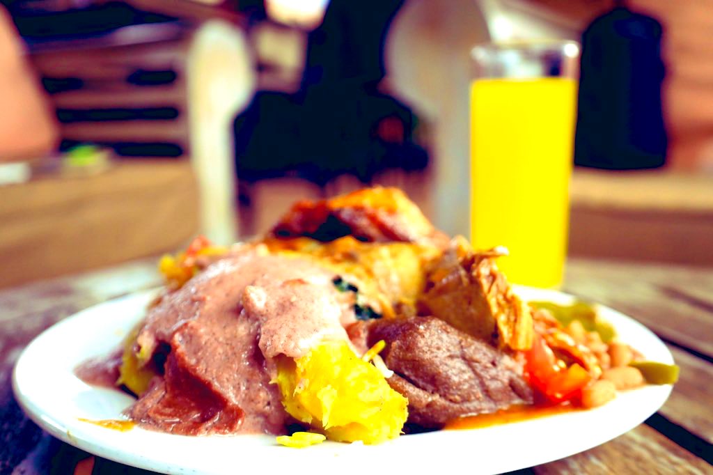 LegendsKla's tweet photo. Lunch goals ๐ฅ๐
All You Can Eat, 12-3 PM, Monday-Friday.
Too cozy to dine in?
Glovo brings the feast to you ๐ดโโ๏ธ
Order now: https://t.co/gg6sR7Kg24
#LegendsMeals https://t.co/cZTeG3Um8R