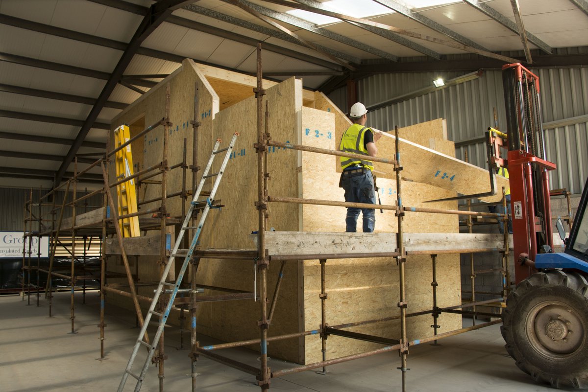 jmlsips's tweet photo. We don't usually do a 'dry run' of our kit erection, but when #GrandDesigns asks, of course we oblige! The innovative design of this 'skinny house' utilised every inch of space on a narrow plot in central London. #modernhome #ecohome #smallhome #tinyhome https://t.co/NIN2LL7vIx https://t.co/CfsftvHgE1