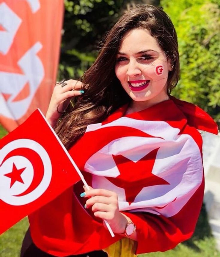 aoitef2's tweet photo. نحب نكتب عليك لين نفنى و نحب نشوف الدنيا بيك ربي يحمي بلادي تونس الغاليه❤😍❤🇹🇳🇹🇳🇹🇳🇹🇳🇹🇳 https://t.co/mLbaGZpWAy