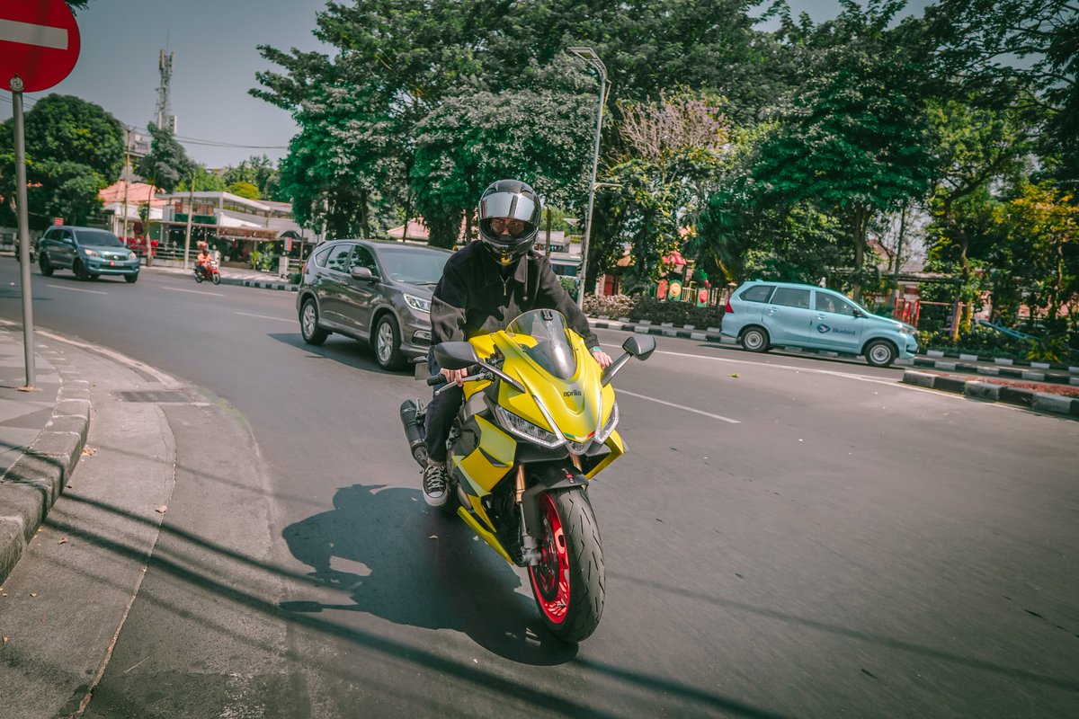 MasMasJawa____'s tweet photo. Otw jemput mbak yayuk https://t.co/kQpp93lpKu