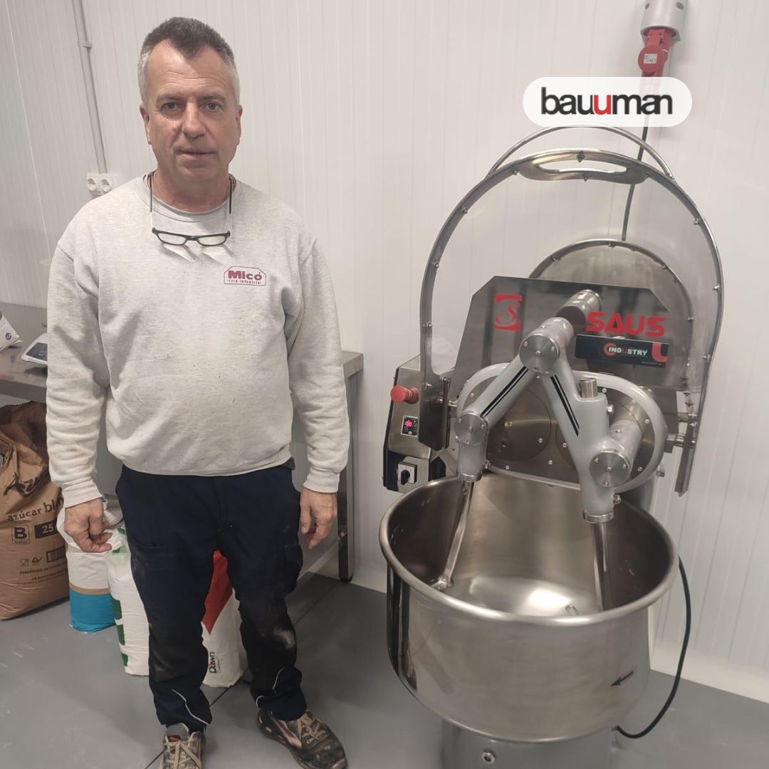 BauumanTech's tweet photo. AMASADORA DE BRAZOS 👍Doble velocidad, temporizador, sistema de engranajes con lubricación permanente... ✔️Invierte en tu futuro 💗🌐 https://t.co/Qz7FM7Kfyw ☎️639 532 596

#ObradorTradicional #amasadora #amasadoradebrazos  #Maquinaria  #Bauuman Siempre Contigo https://t.co/KWiPFRPHkt
