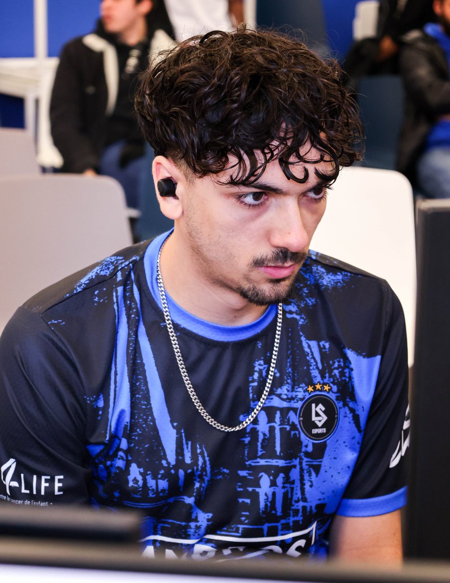 FGS | CDFW | Levi 🔜 USGF 2025 (@_leviarts_) on Twitter photo Photos prise hier à la Dose2Sel organisé par <a href="/Gametek_Lyon/">Gametek</a> ! Évent hyper quali merci au TO ! ⚡️✨
Photos :
<a href="/FireGoldSharks/">FireGoldSharks</a> / <a href="/CDFWizards/">CDFWizards</a> | <a href="/_Wismas_/">FGS | CDFW | Wismas</a>
<a href="/FireGoldSharks/">FireGoldSharks</a> | <a href="/FGSCereza/">FGS | Cereza</a>
<a href="/lausanneesports/">eLS | Lausanne-Sport Esports</a> | <a href="/Deox6_SSB/">eLS | 𝔻𝕖𝕠𝕩𝟞🌛</a> Photos prise hier à la Dose2Sel organisé par <a href="/Gametek_Lyon/">Gametek</a> ! Évent hyper quali merci au TO ! ⚡️✨
Photos :
<a href="/FireGoldSharks/">FireGoldSharks</a> / <a href="/CDFWizards/">CDFWizards</a> | <a href="/_Wismas_/">FGS | CDFW | Wismas</a>
<a href="/FireGoldSharks/">FireGoldSharks</a> | <a href="/FGSCereza/">FGS | Cereza</a>
<a href="/lausanneesports/">eLS | Lausanne-Sport Esports</a> | <a href="/Deox6_SSB/">eLS | 𝔻𝕖𝕠𝕩𝟞🌛</a>