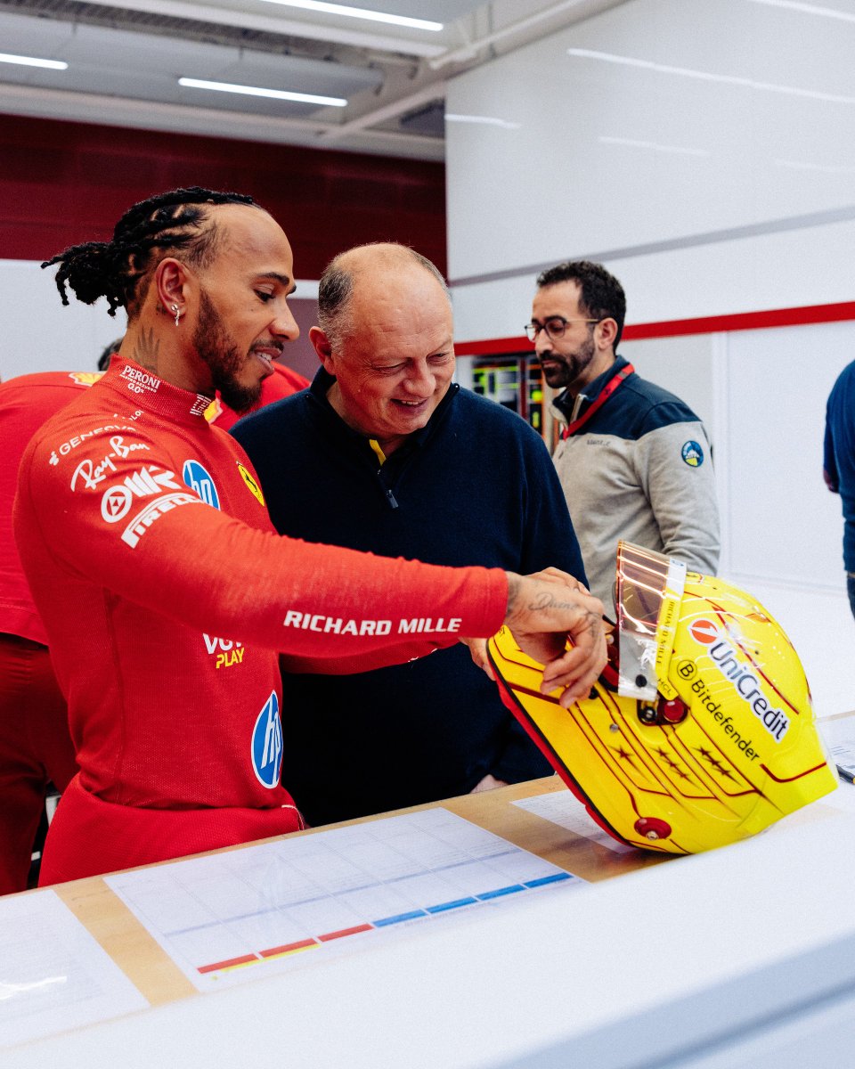 ScuderiaFerrari's tweet photo. Final approval from Fred 🟡✅ https://t.co/xlW5eohscC