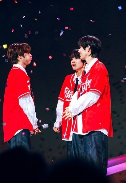 Rhythm's Holy Trinity! 

debut achieved 🎯 

#AHOF #아홉
#유니버스리그 #universeleague
#fnfentertainment