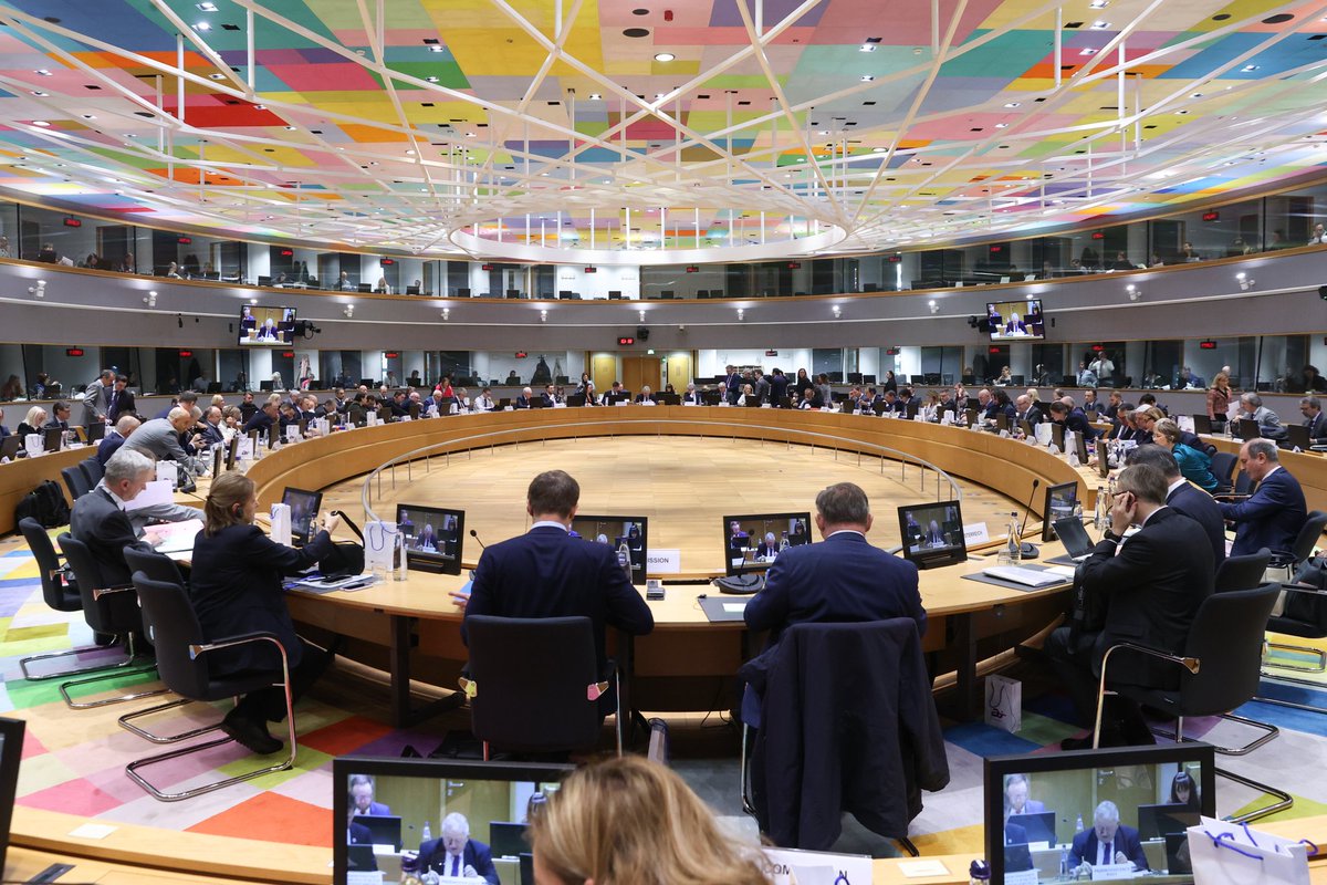Portugal na UE 🇵🇹🇪🇺 (@rpportugalue) on Twitter photo 🇵🇹 Minister of Agriculture and Fisheries <a href="/JMFernandesEU/">José Manuel Fernandes</a> at #AGRI Council in Brussels.
Ministers discuss:
- EU-Mercosul trade agreement
- MED9 Joint Declaration on the threat of drought
- Unfair trading practices & strengthening farmers in the food supply chain 🇵🇹 Minister of Agriculture and Fisheries <a href="/JMFernandesEU/">José Manuel Fernandes</a> at #AGRI Council in Brussels.
Ministers discuss:
- EU-Mercosul trade agreement
- MED9 Joint Declaration on the threat of drought
- Unfair trading practices & strengthening farmers in the food supply chain
