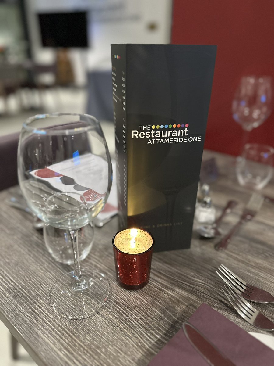 MMalacrino's tweet photo. #onlocation for @abouttameside last Thursday celebrating #BurnsNight2025  #BurnsNight #scotland @RestaurantAtT1 #students did an amazing job serving 45 guests with a 4 course meal! #tameside #greatermanchester ! https://t.co/g3DPL2ffaU