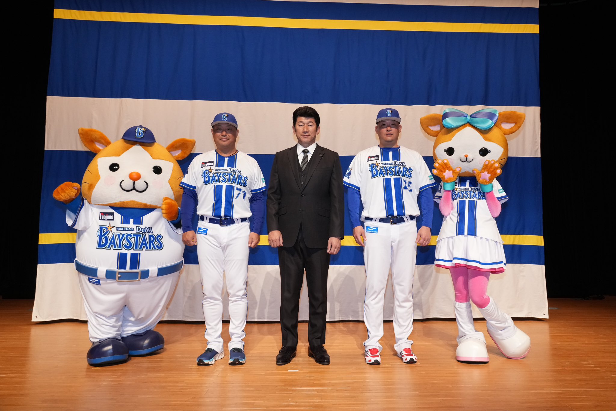 横浜DeNAベイスターズ on X: 横浜DeNAベイスターズ on X: