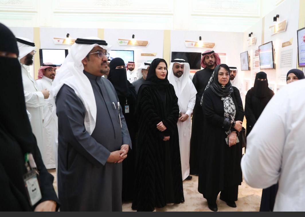 HBDSociety's tweet photo. زيارة وفد منظمة الصحة العالمية للركن التعريفي لجمعية المدينة لأمراض الدم الوراثية الخيرية،وذلك بالمعرض المقام #بجامعة_طيبة لإعادة إعتماد المدينة المنورة، كمدينة صحية ضمن برنامج #المدن_الصحية وأستهدف الركن التعريف بالجمعية وأهدافها والخدمات المقدمة للمرضى. https://t.co/jUY8Z53o03