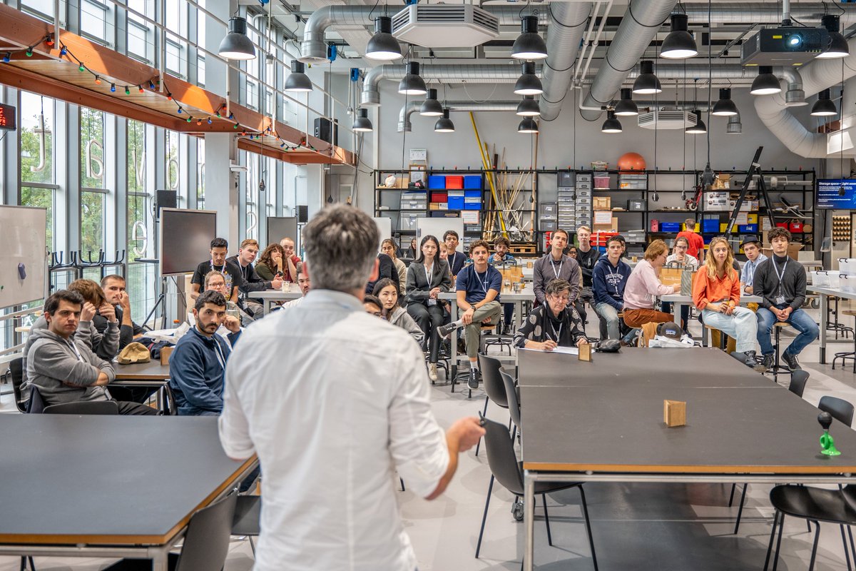 MUM_UPC's tweet photo. 🌍 Become a global leader in urban mobility!

The Master in Urban Mobility by the @la_UPC  and @EITUrbanMob is now OPEN FOR APPLICATIONS!🚀

📖 Explore all the details in our virtual brochure:
👉 https://t.co/X3UTeHVfqS https://t.co/AUXoxh5sW8