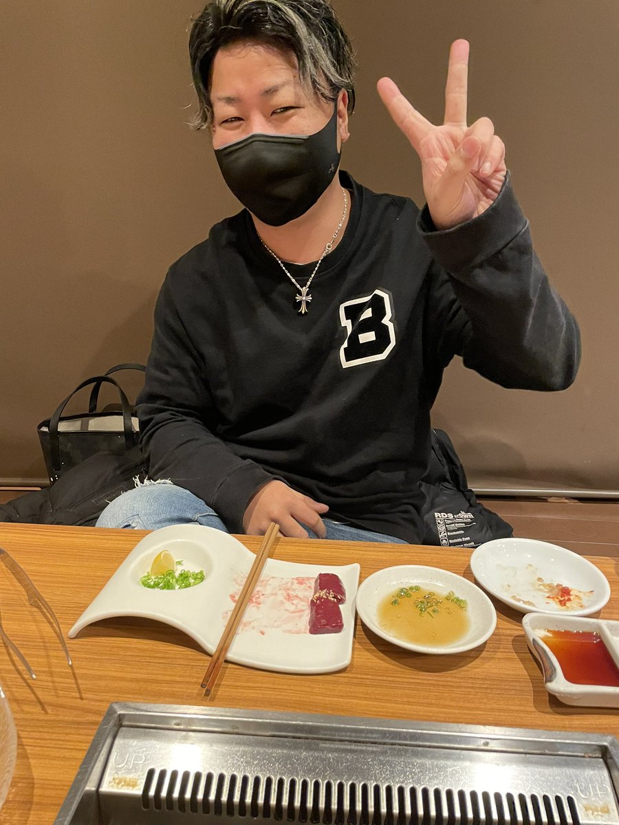 会長とおさるんのこと話し合って
意見が一致してクビになりました

おさるん今までありがとう

#くびるん