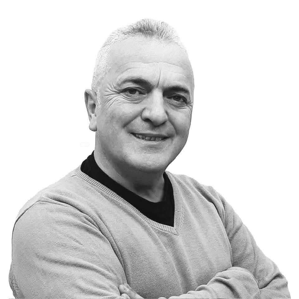 tatliikenan's tweet image. Giresun Gazeteciler Derneği Yönetim Kurulu Üyesi değerli kardeşim İsmet Küçükbayrak’ın vefatını büyük bir üzüntüyle öğrendim. Allah rahmet eylesin, mekanı cennet olsun.