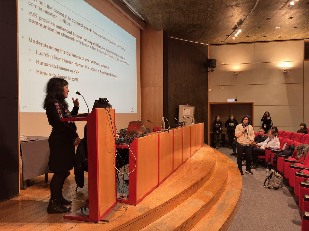Great keynote by Elizabeth André from Augsburg University opening this year’s #aixvr conference!