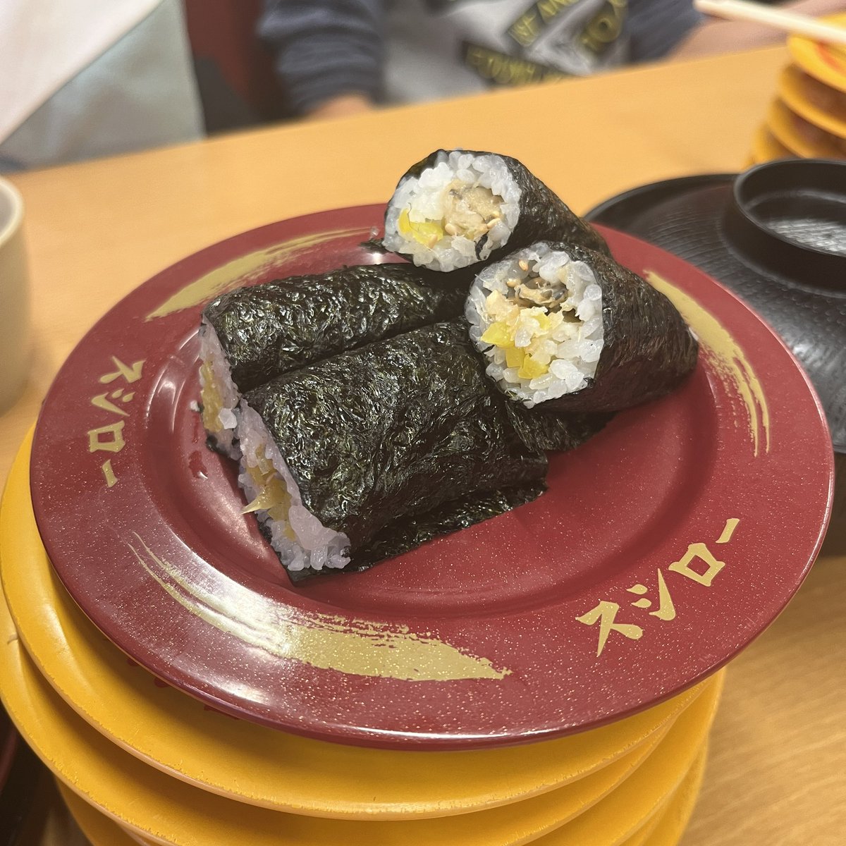 40trainee's tweet photo. カンジャ��ケジャンもカツオも美味しかった！
あなたくはおかわり！
 #スシローできまぐれクック https://t.co/8qrYbKaCso