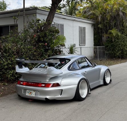 VINTAGE (@carsighting) on Twitter photo 