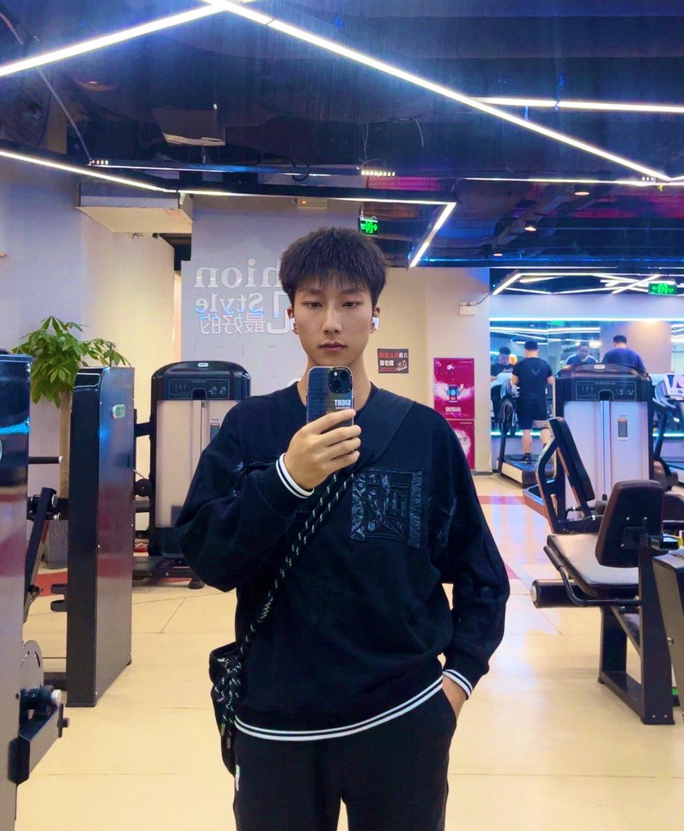 Ymc329's tweet photo. ��反差的 https://t.co/QLrA8MHwZE