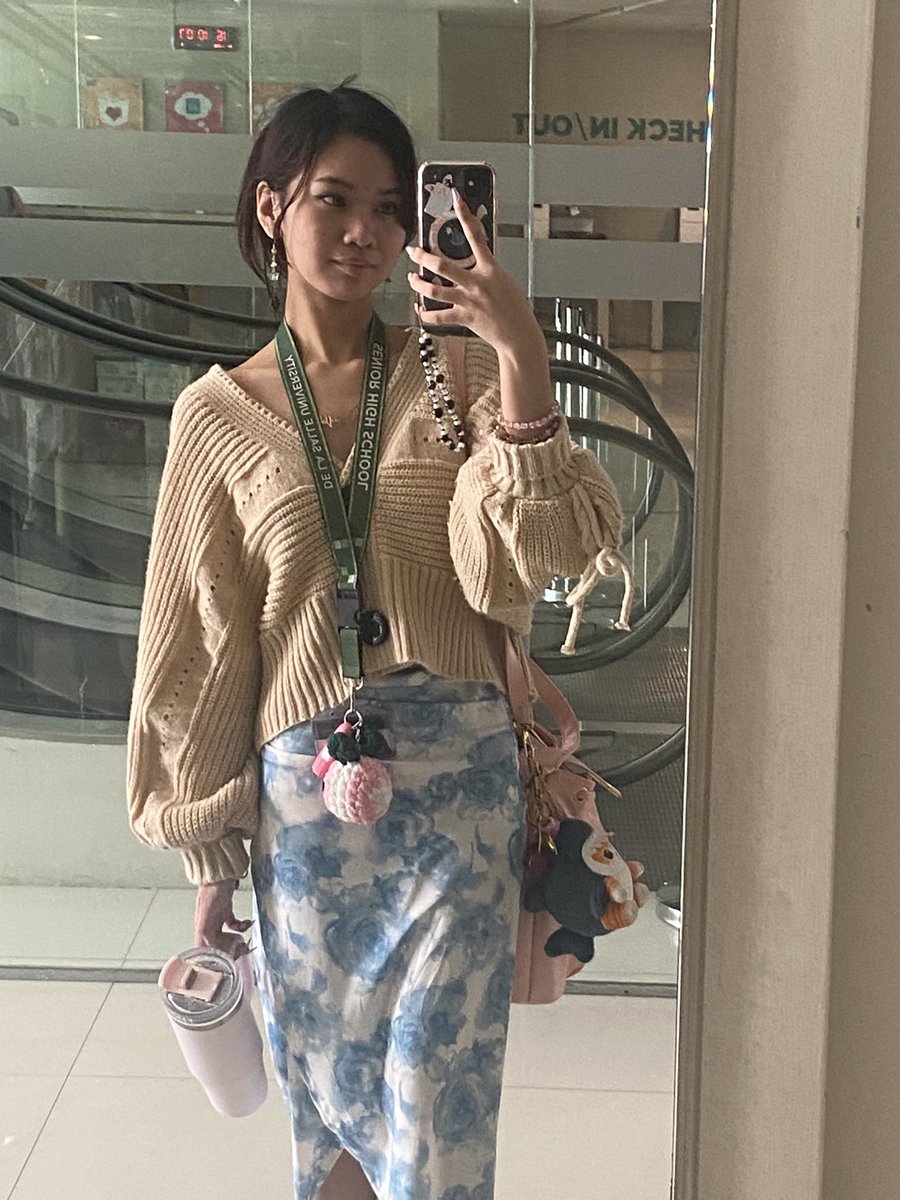 lavpage's tweet photo. my life lately: a lot of things on my plate but ig im handling it well as of now

#studytwt #lifetwt #archivetwt https://t.co/50yLmF5tUN