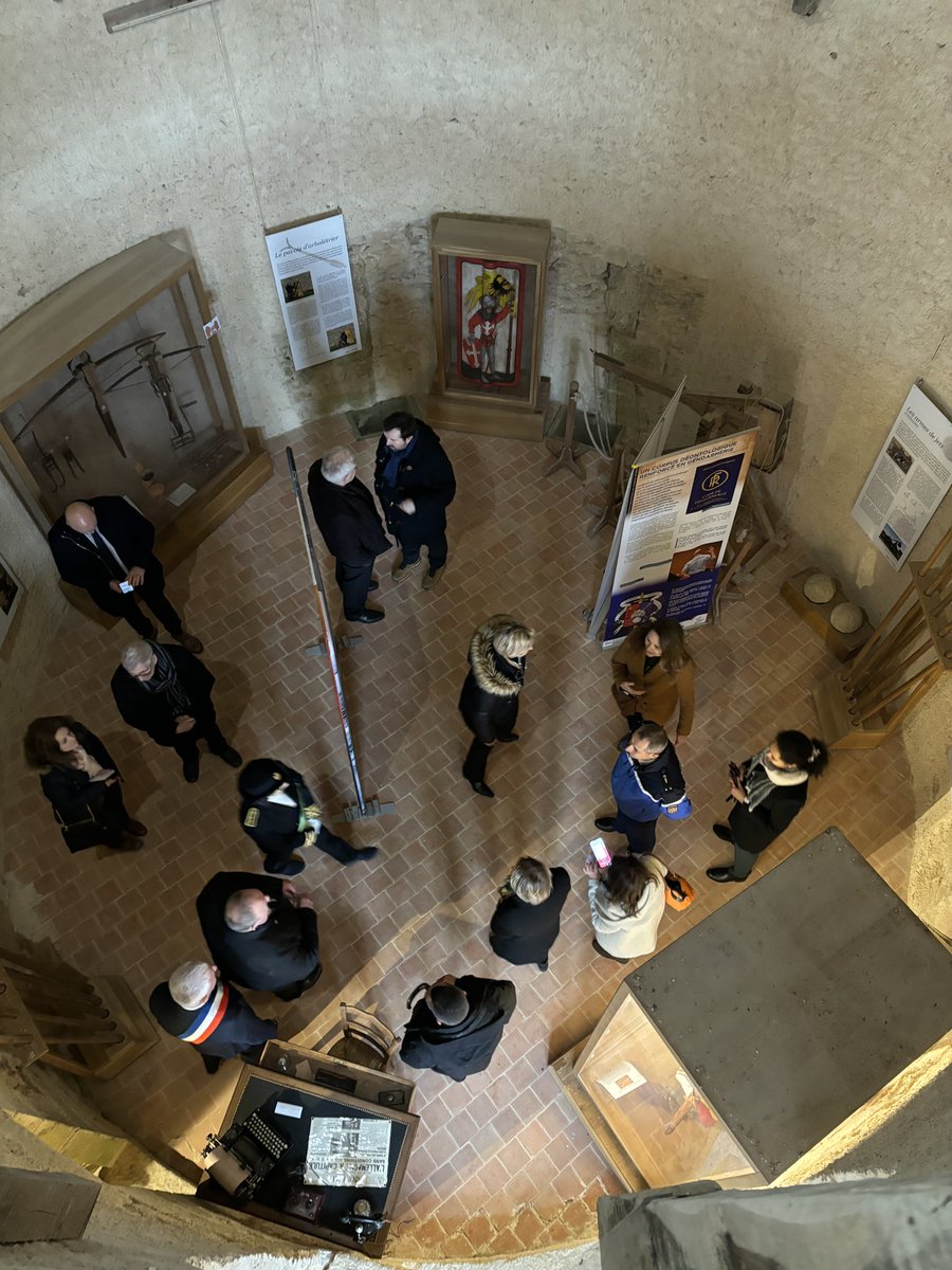 n_delattre's tweet photo. Au @allymes_chateau qui met à l’honneur les gendarmes résistants dans l’Ain. 

Un site magnifique rénové grâce au soutien de l’Etat, via la Drac Auvergne-Rhône-Alpes. 

Notre patrimoine est un puissant vecteur de transmission de notre mémoire. https://t.co/4qhkLEoOTI