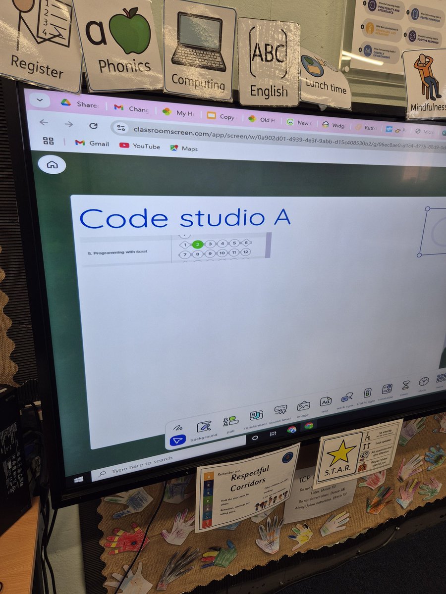 donna_mgl's tweet image. Great morning with Y1 @OldHallDrive #pairedprogramming and work on algorithms using @codeorg sequencing. Scratch had a huge breakfast thanks to some great algorithms!