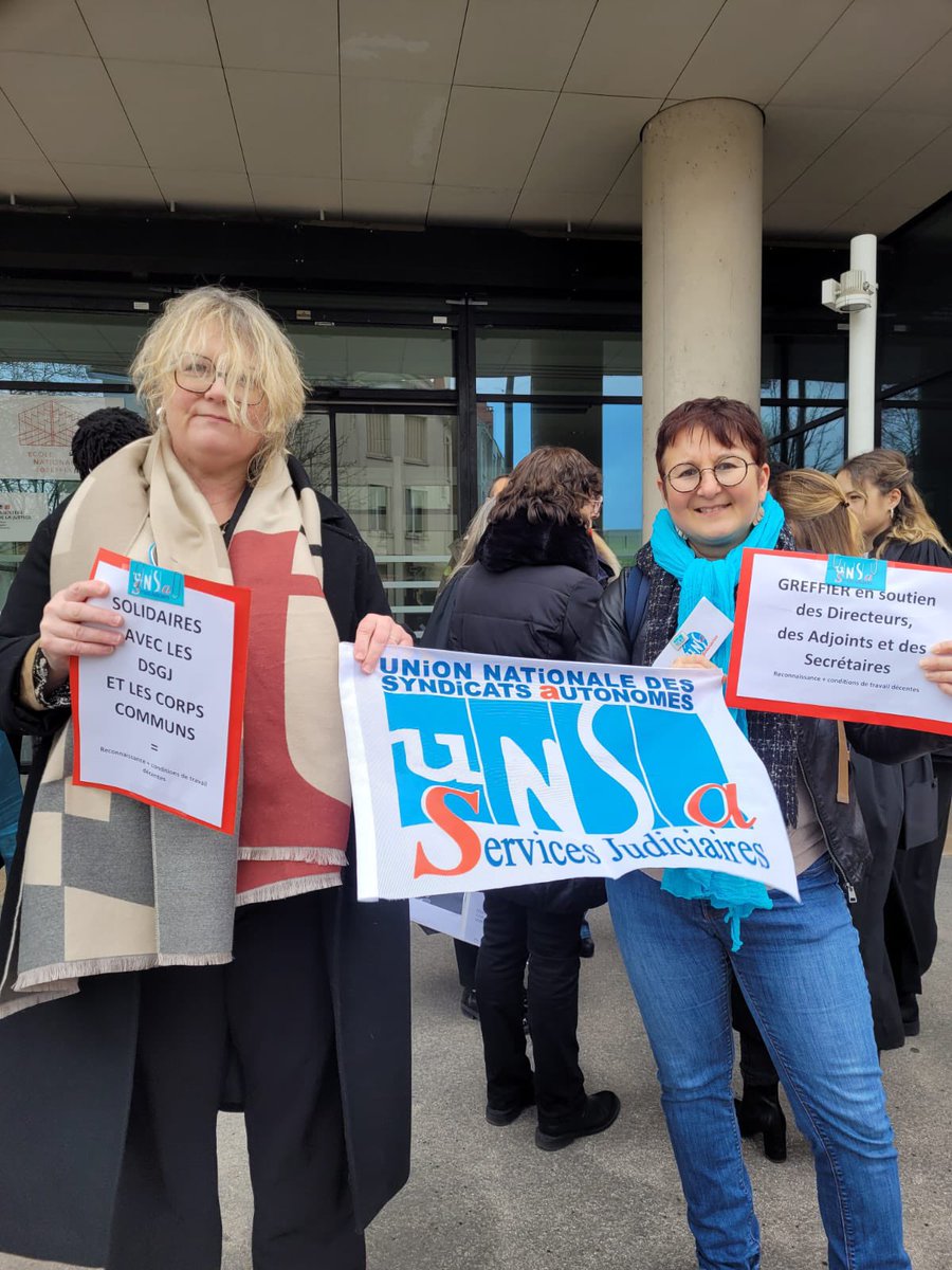 UnsaSj's tweet photo. Mobilisation à Dijon  #GrèveDSGJ #DSGJDésabusés https://t.co/wZDjDGfHu6