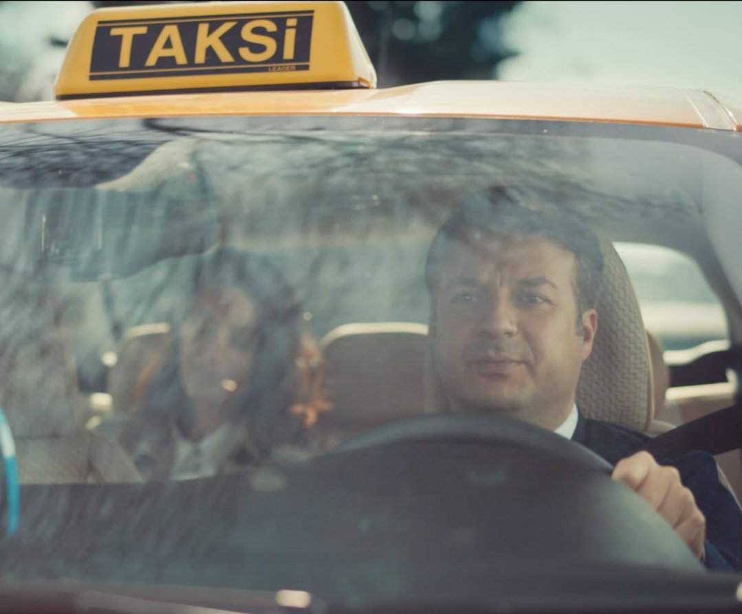 İstanbul Trafik Denetleme Şube Müdürlüğü'ne ; 

İlimiz genelinde, gerek mahalle arası tabir ettiğimiz, gerekse aplikasyon üzerinden çalışan korsan taksi sayısı giderek çoğalmakta, bu sebeple yasal ticari Taksi' lerin mağduriyeti artmaktadır.

Korsan taksicilik yapanların