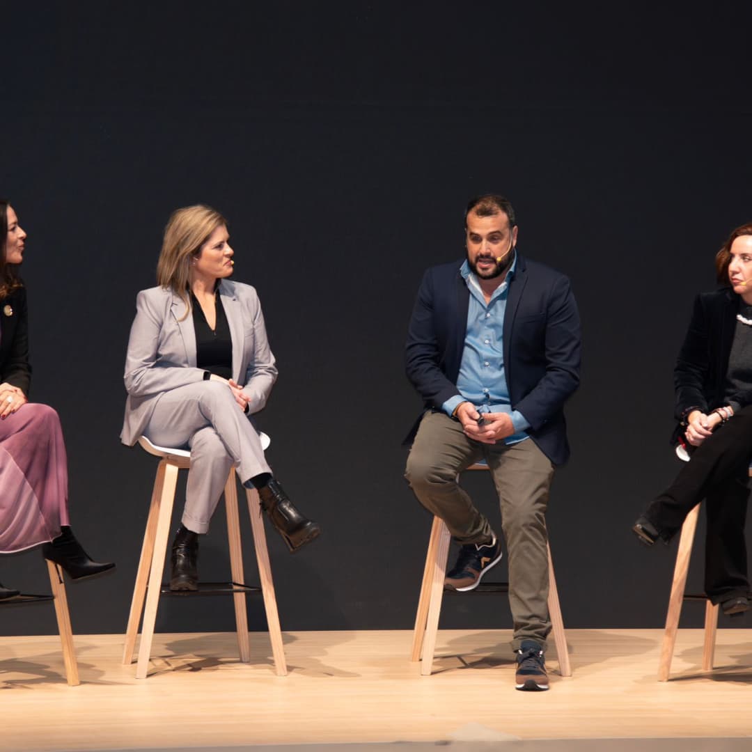 Natalie Gil tweet media