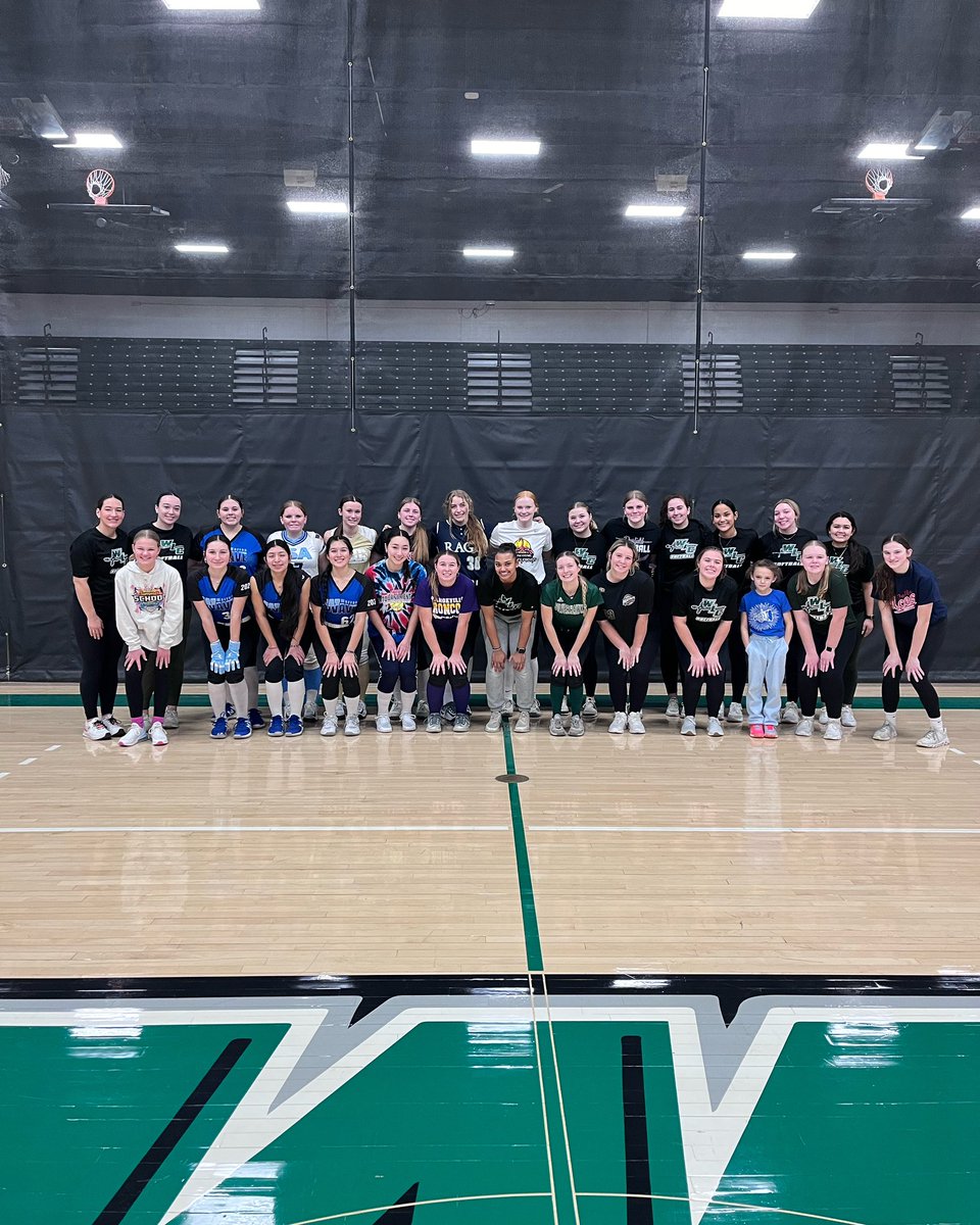 ✅ 2 out of 3 hitting camps completed! 

We thank all the talented players for coming and hope you enjoyed the one on one time with our players and coaches. 

See you next week for hitting camp #3!⚔️