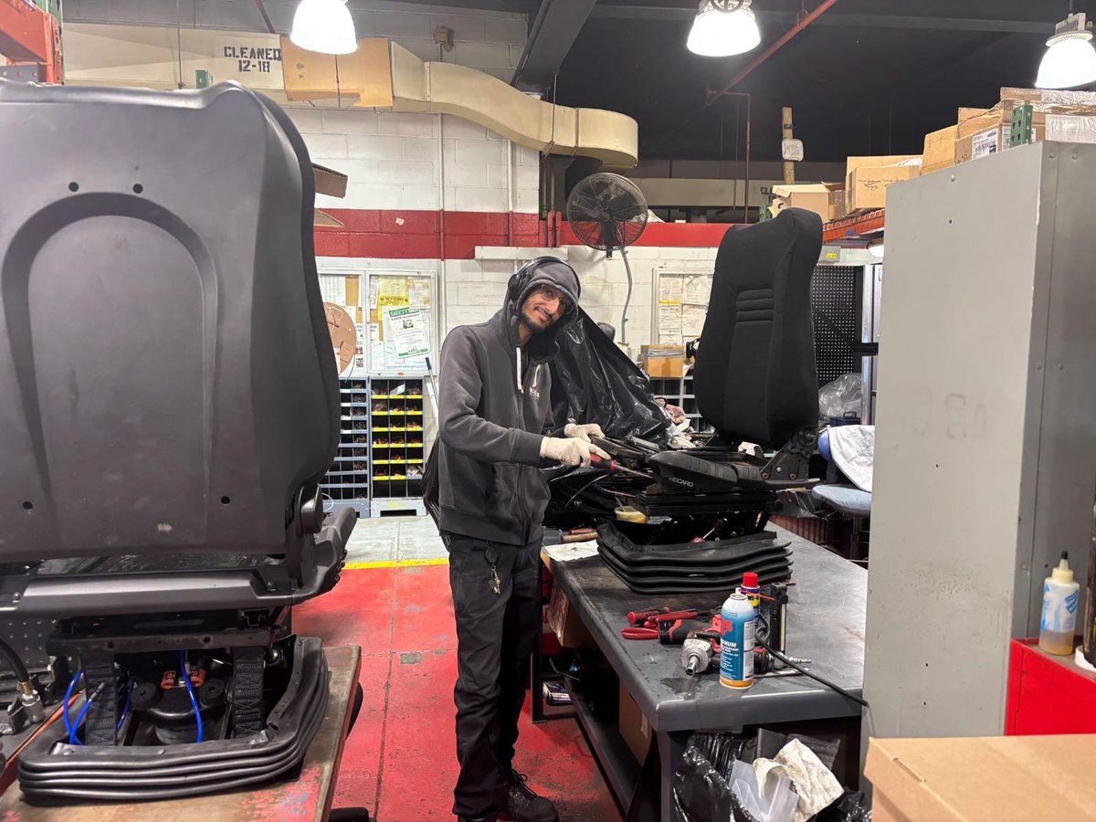 TWULocal100's tweet photo. MaBSTOA Bus Maintainers from 9th Avenue Unit Shop performing maintenance on Bus Operator seats and testing equipment. Putting our equipment back in service so we can continue to #moveNY 24/7 #UnionStrong @mtamabstoa @NYCTBus @AFLCIO https://t.co/0D7mjVqkfY