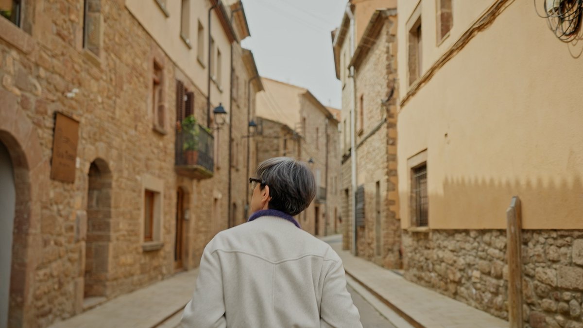 RTVECatalunya's tweet image. 🚙 Comença #EnRouter!

📚 En el capítol d&apos;avui Thais Villas visita la comarca del #Moianès per explorar com la tecnologia pot ser una gran aliada per facilitar l&apos;aprenentatge a les zones rurals.

👉 Ara a @La1_tve i a RTVE Play Catalunya
🔗 rtve.es/v/16314807/