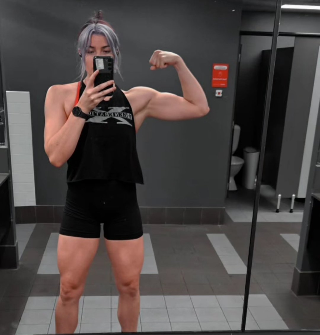 I am exactly 💯 that wrestler and really who wouldn't want a 6' tall phenomenon like me? I'm told I resemble Rogue a bit and that's good because I come with my very own Gambit, <a href="/DanceDanceRiley/">🪩 Riley Hawke 🪩</a> ☺️