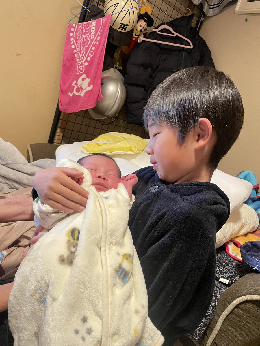 Smile03hmwr4's tweet photo. 子どもって純粋やんな~
ずっと世の中の汚さ知らんまんまで居て欲しい https://t.co/Pgoha9RgHP